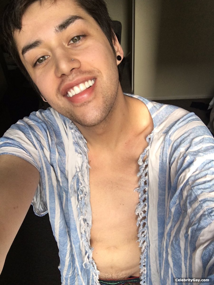 Here are his hottest naked pictures. https://twitter.com/AdoreDelano https:...