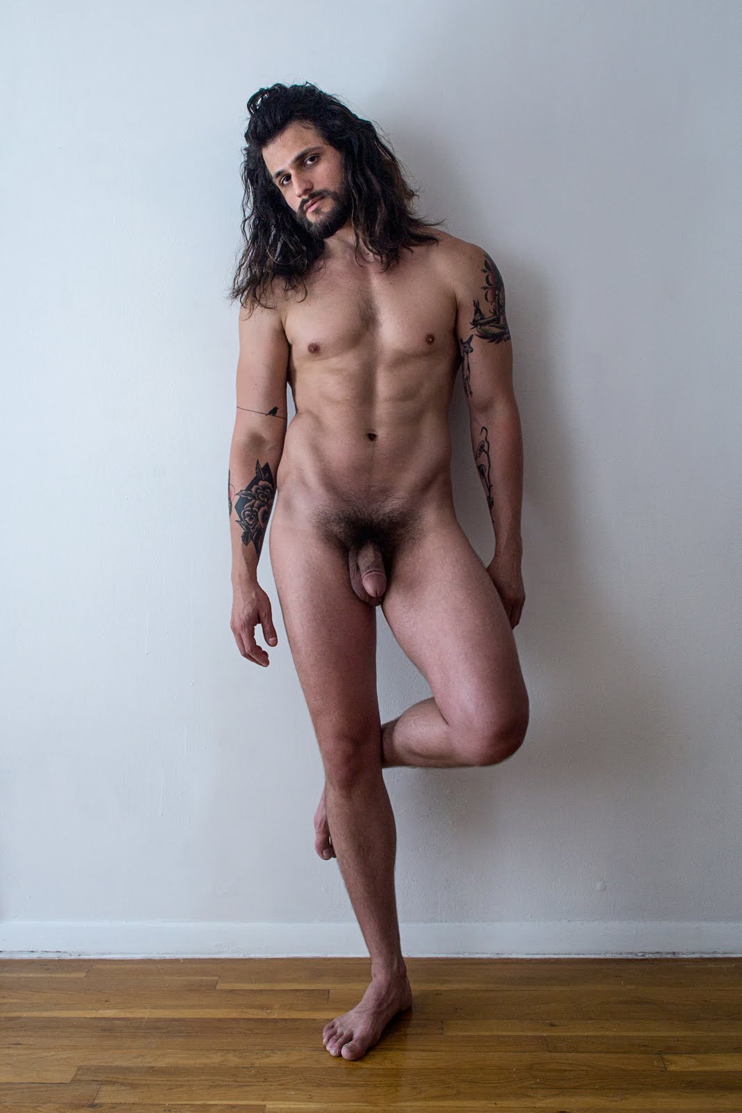 Richard Cortez Nude.