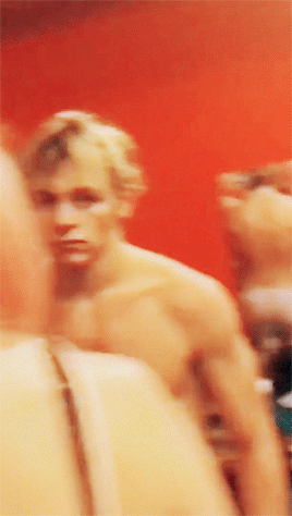 Ross Lynch naked picture along with various other sexy shots. 