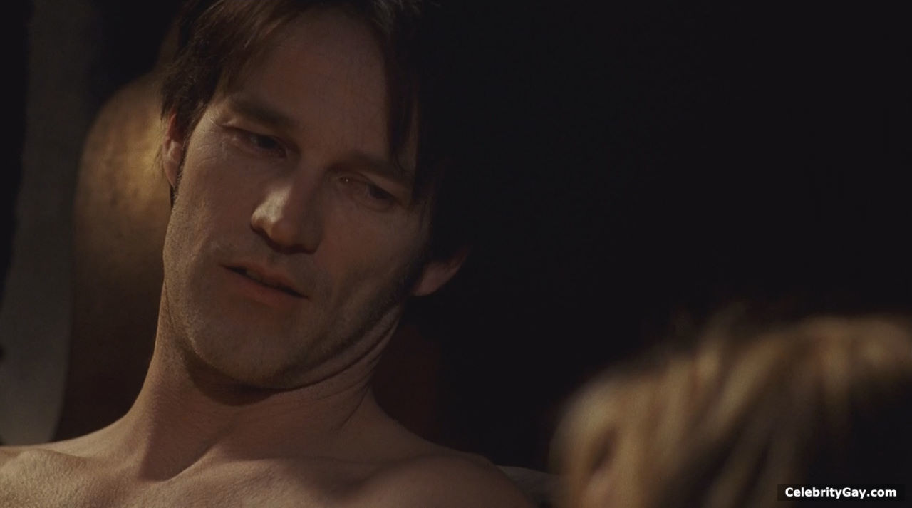 Naked Stephen Moyer picture collection. 