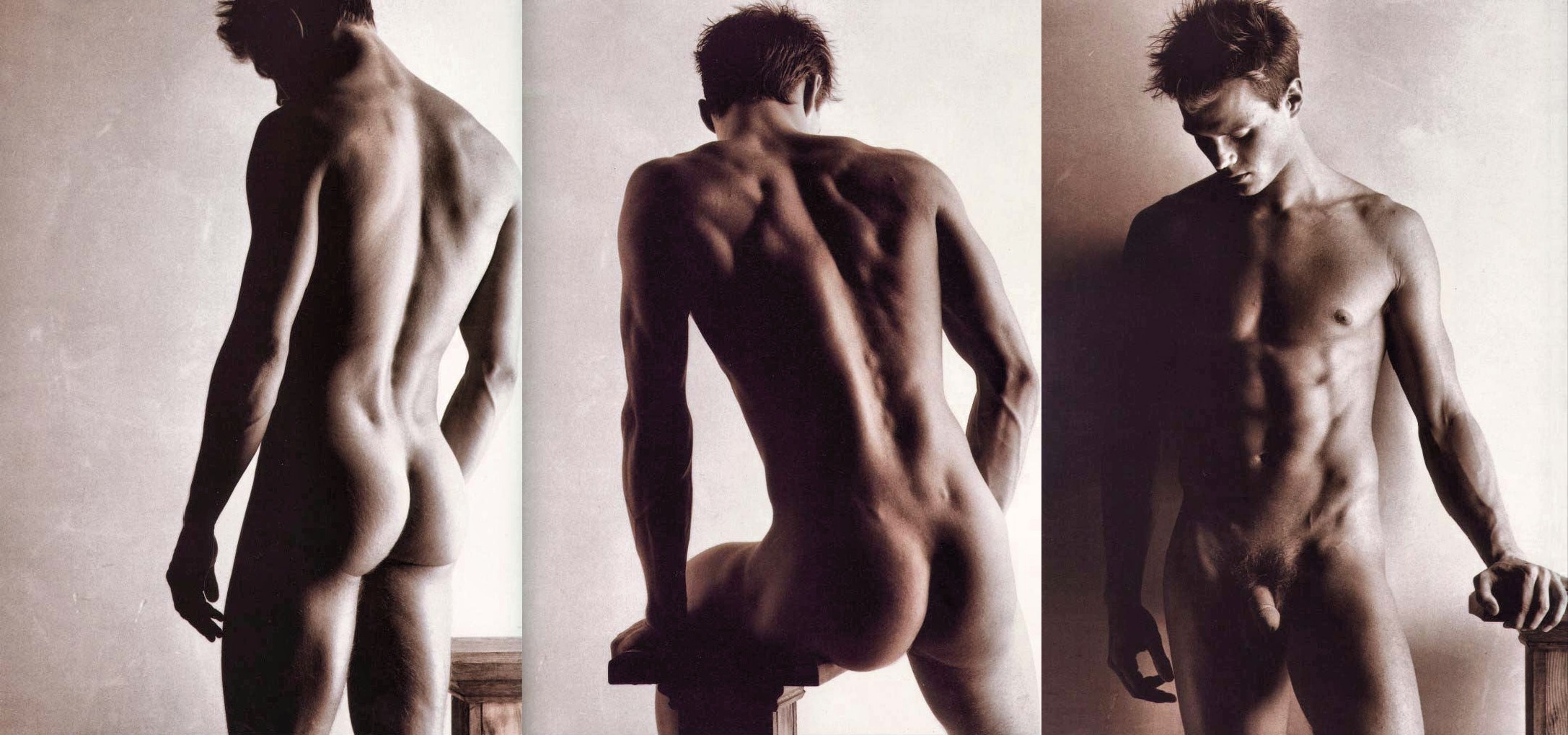 Josh Duhamel Naked (1 Photo) .