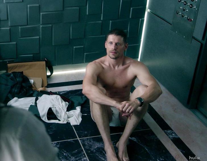 Naked Matt Lauria pictures in high quality. 