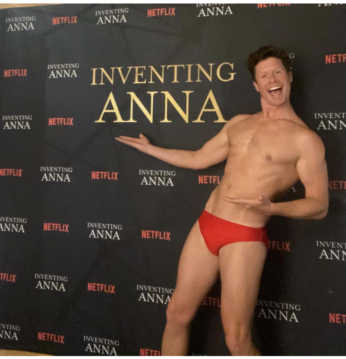 Anders Holm Sexy (1 Photo)