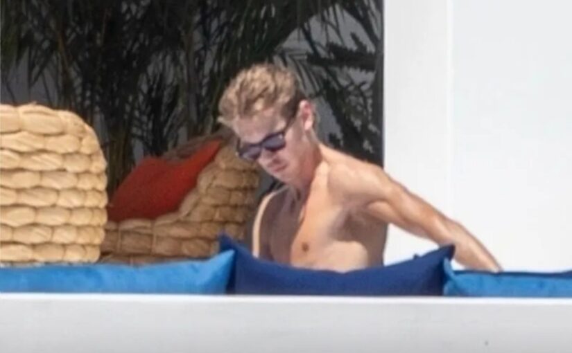 Austin Butler has fun in Mexico with his girlfriend