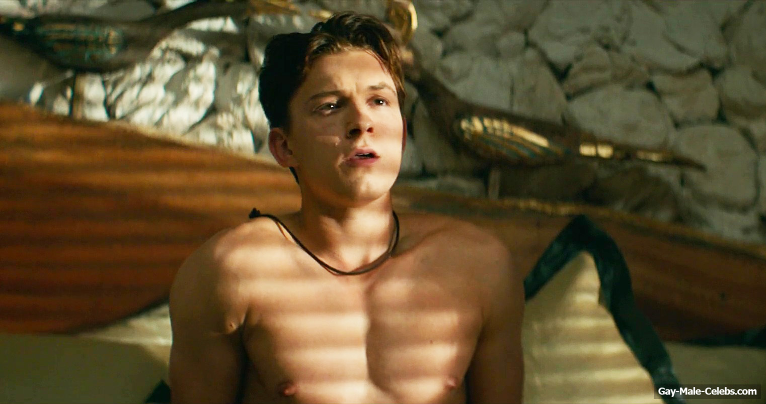 Tom Holland Shirtless And Sexy in Uncharted