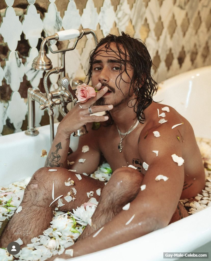 Michael Cimino Naked Bathtub Photoshoot
