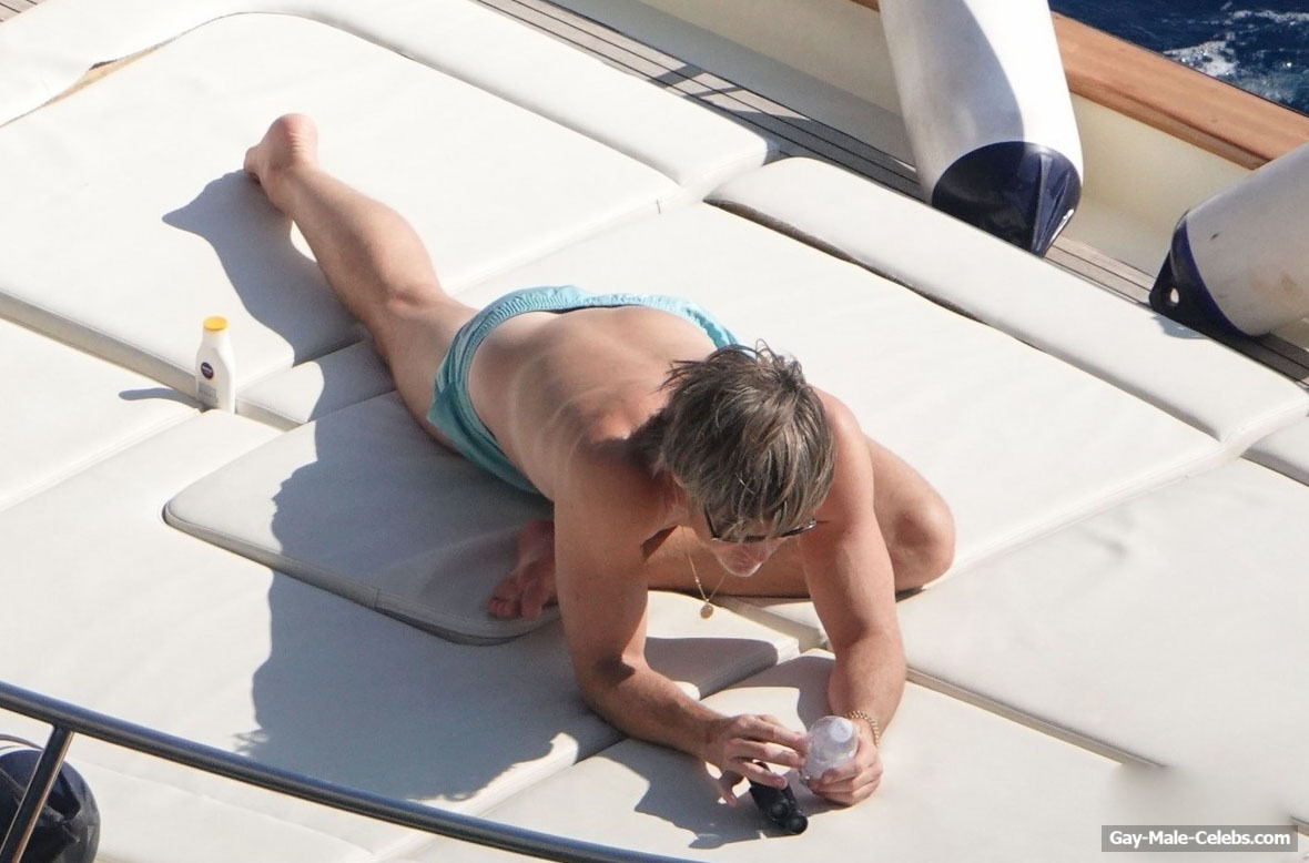 Chris Pine Shirtless And Sexy On A Yacht