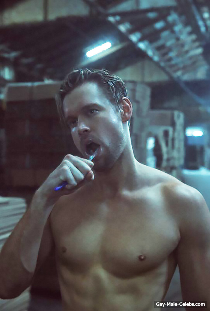 Chord Overstreet Naked Torso And Sexy Photos