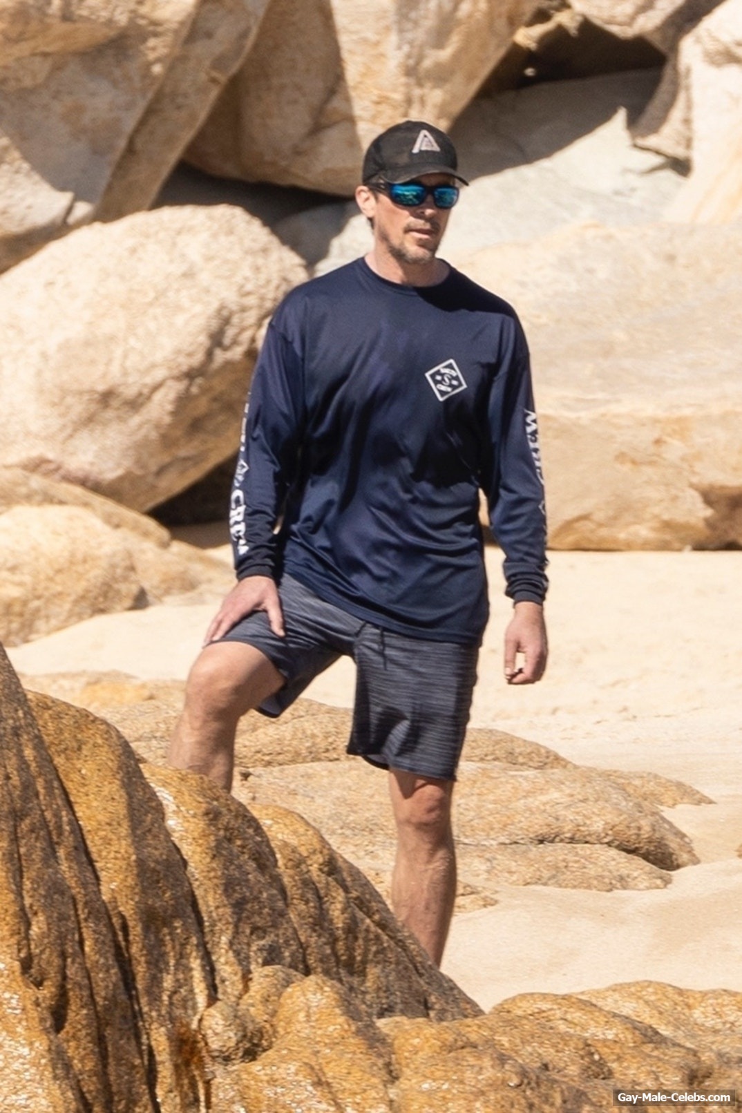 Christian Bale Sexy Shirtless Beach Photos
