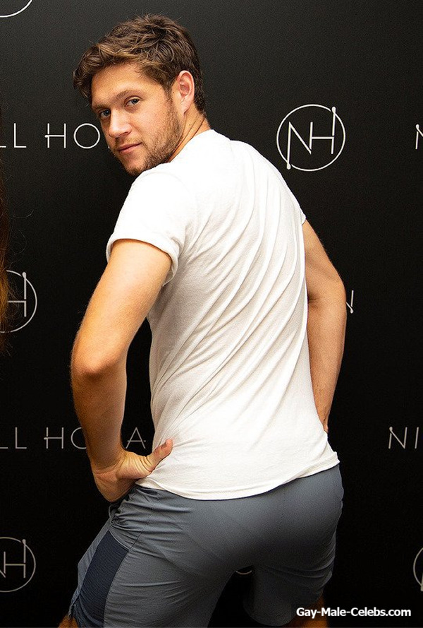 Niall Horan butt