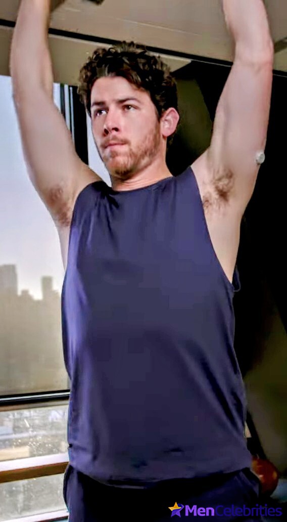 Nick Jonas Shows His Muscle Body During Workout