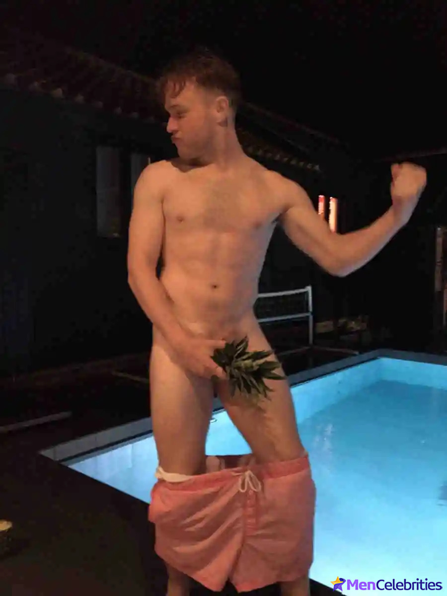 Olly Murs nude penis photo