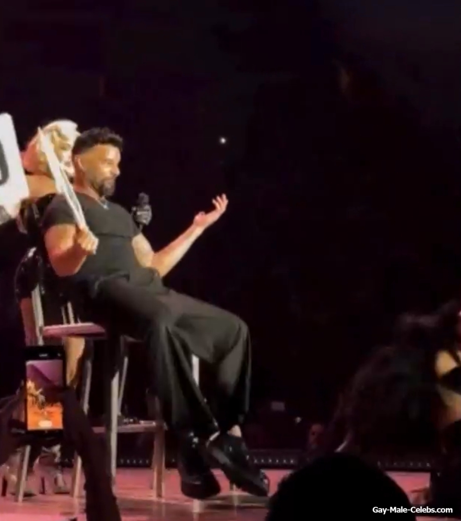 Ricky Martin Erect Penis Oops Public Moment