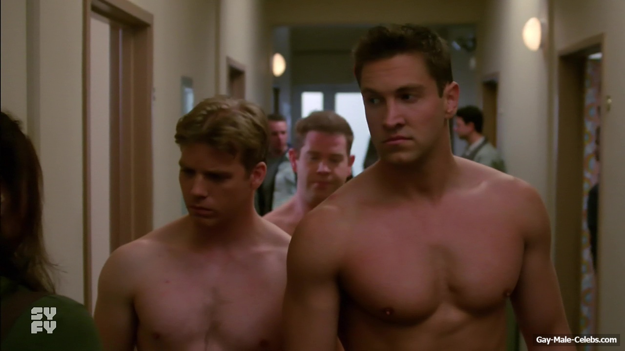 Christopher Wiehl Nude Chest in Charmed