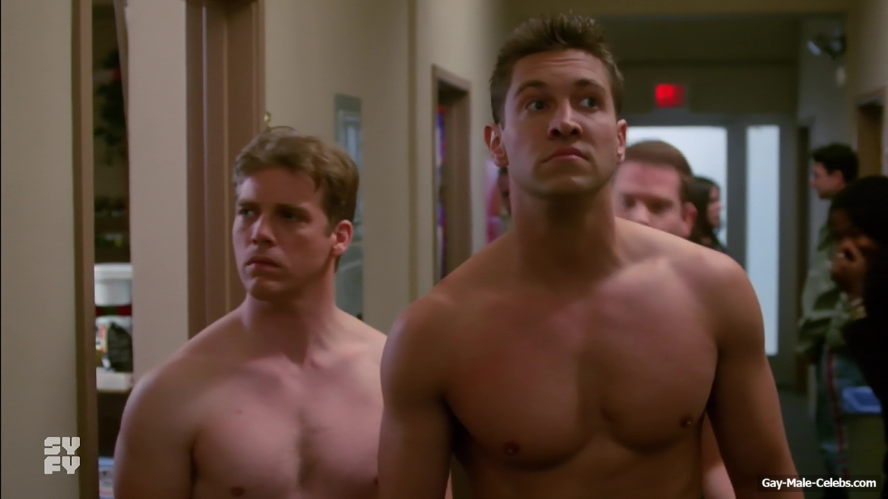 Christopher Wiehl Nude Chest in Charmed