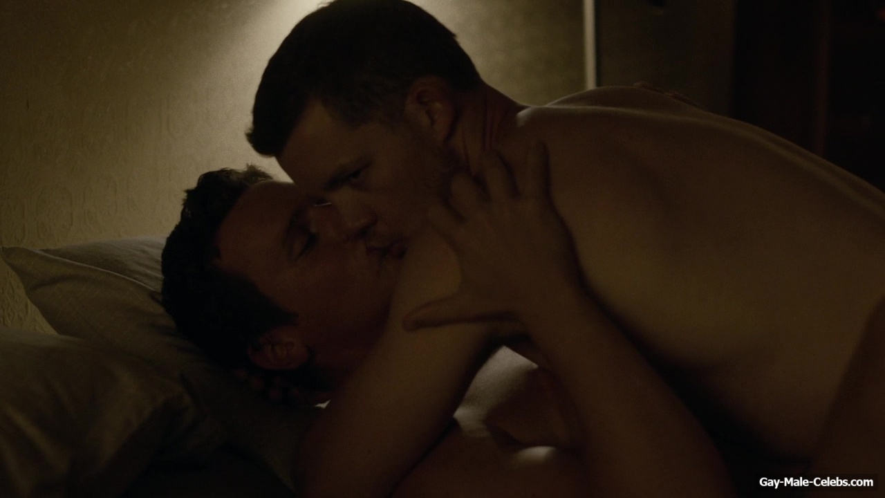 Jonathan Groff Nude Gay Sex in Looking