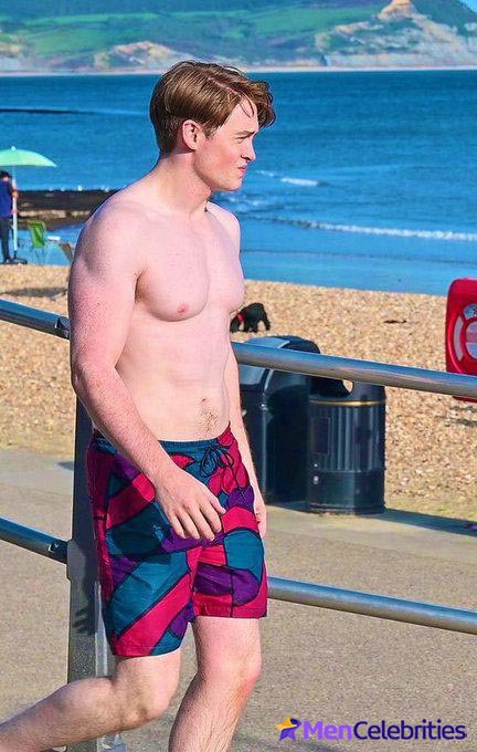 Kit Connor shirtless photo