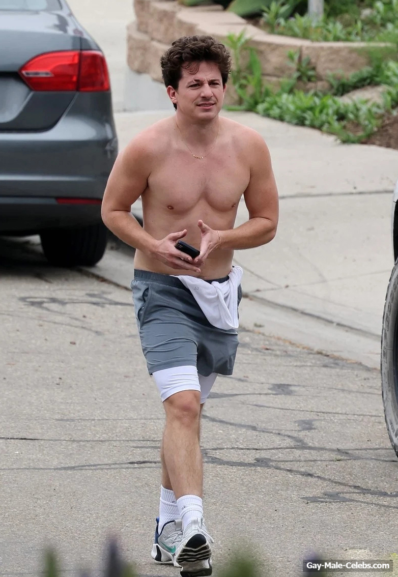 Charlie Puth Exposed His Torso After Jogging