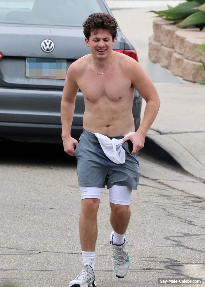 Charlie Puth Exposed His Torso After Jogging