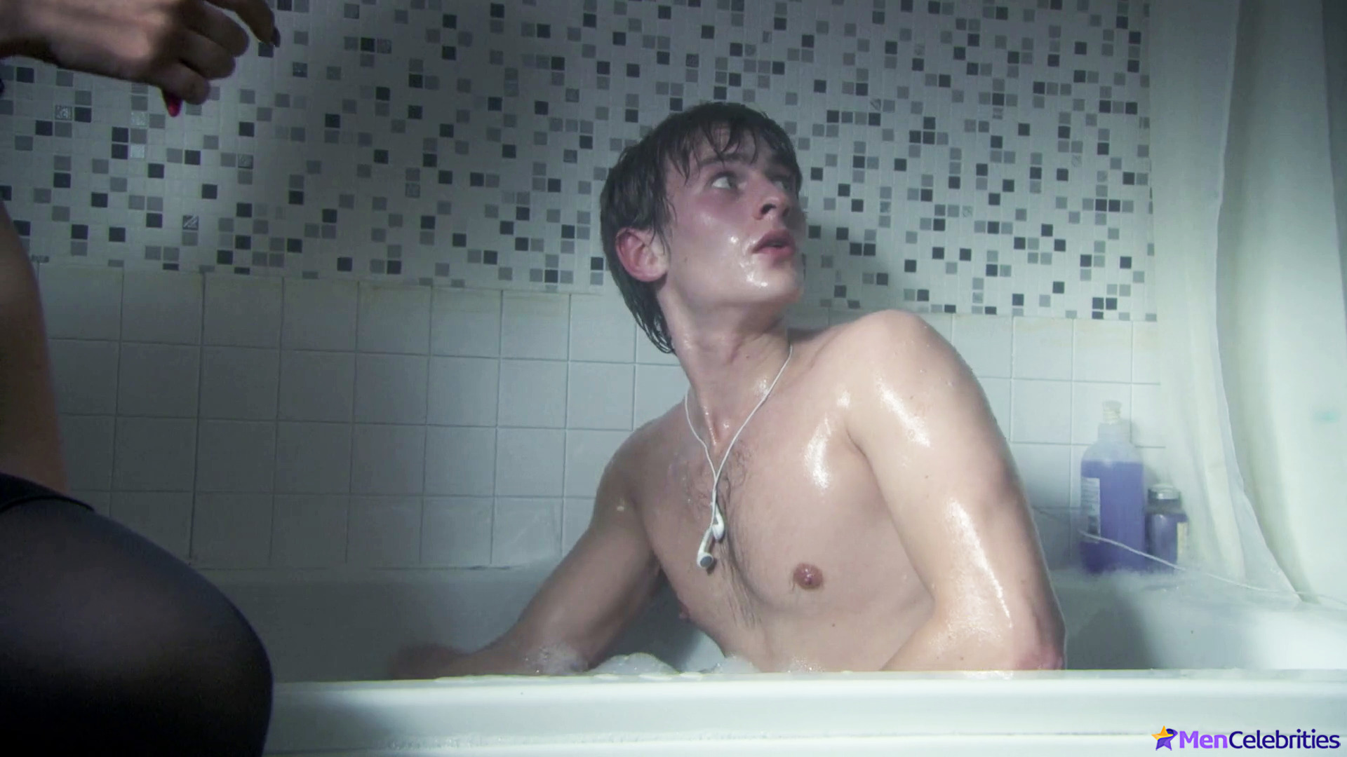 Elliott Tittensor naked