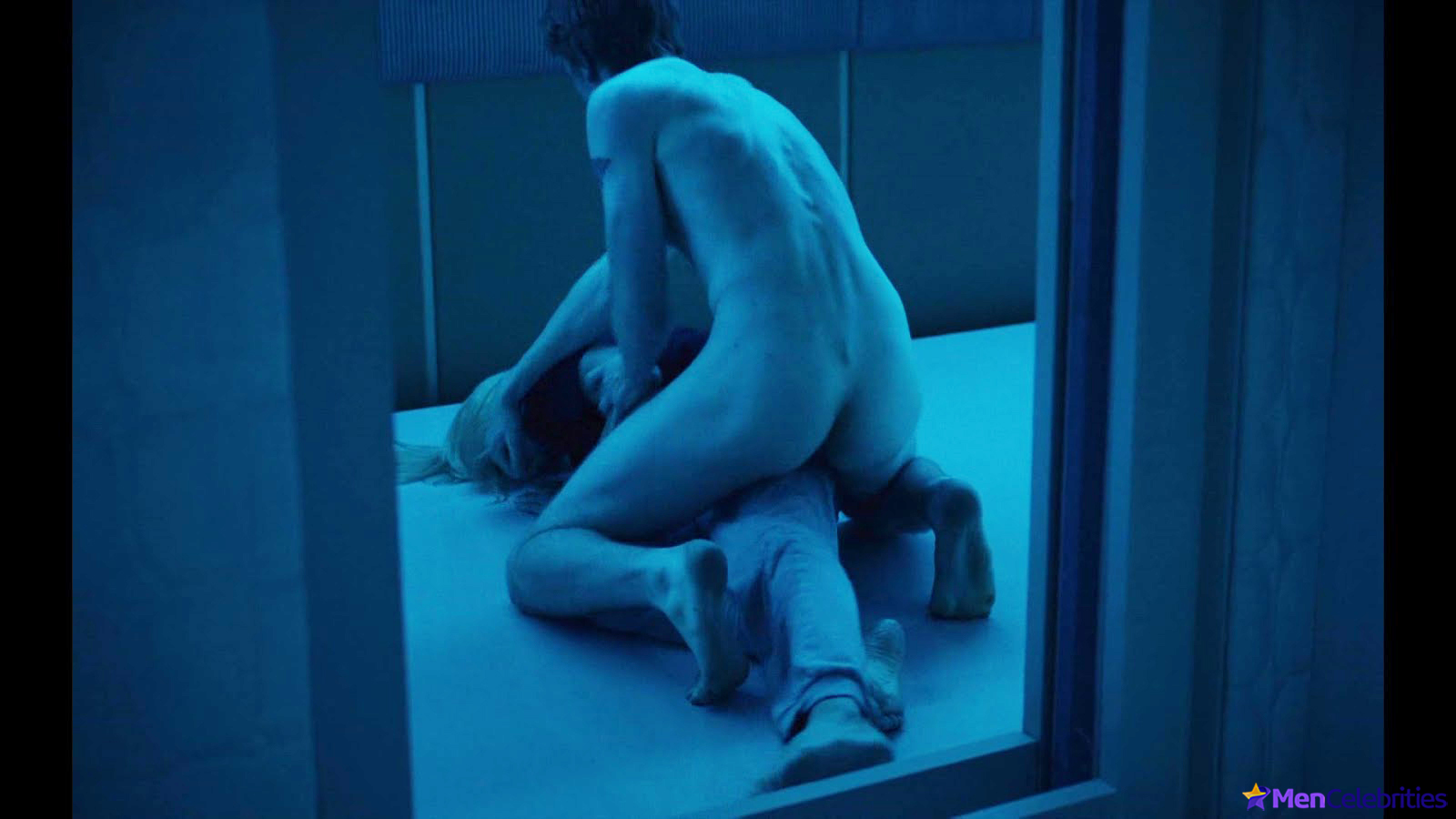 Ewan Mitchell Nude Penis And Erotic Collection