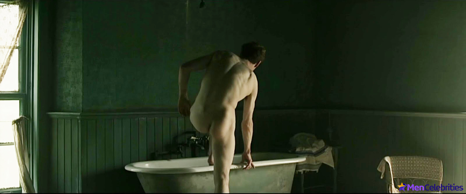 George MacKay Frontal Nude And Gay Sex Collection