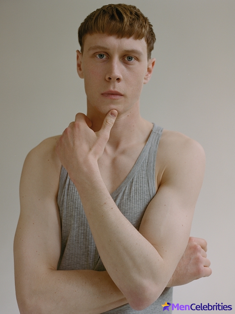 George MacKay Frontal Nude And Gay Sex Collection