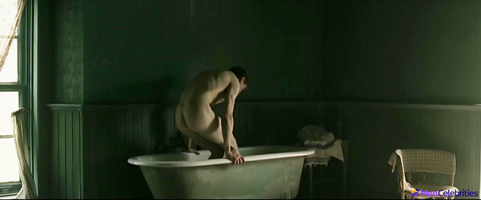 George MacKay Frontal Nude And Gay Sex Collection