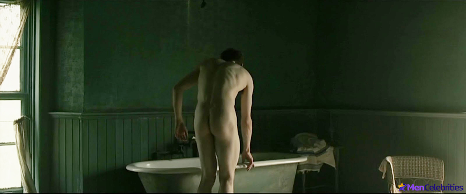 George MacKay Frontal Nude And Gay Sex Collection