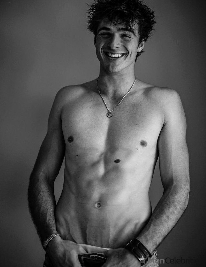 Jacob Elordi cock celebrity