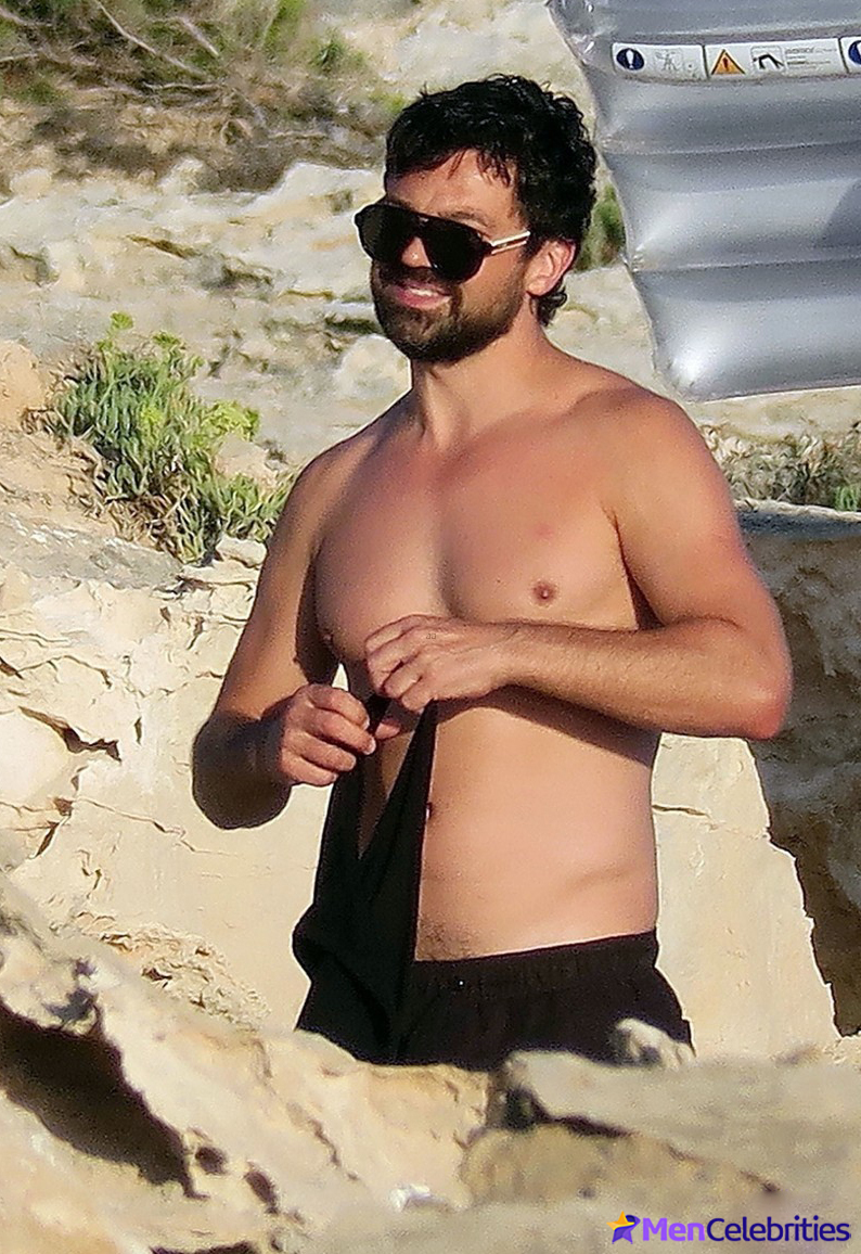 Dominic Cooper Nude And Erotic Sex Collection