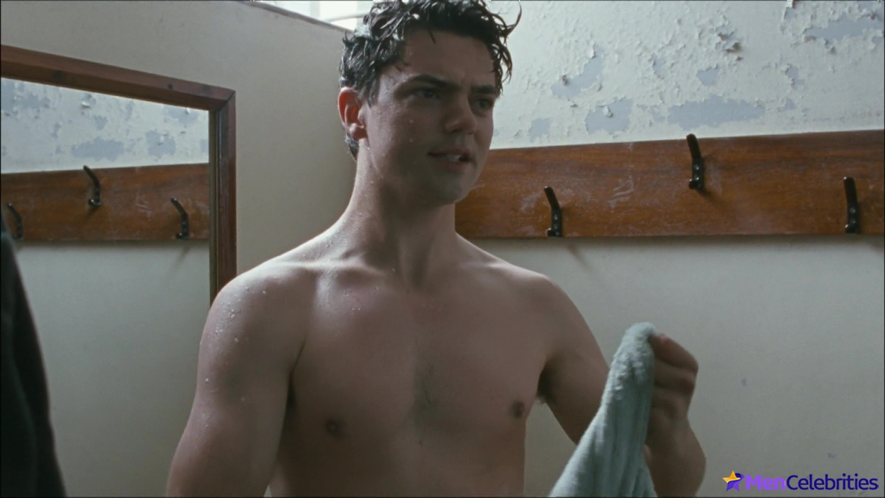 Dominic Cooper Nude And Erotic Sex Collection