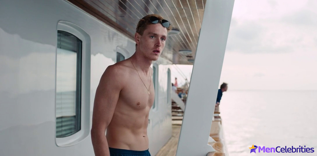 Harris Dickinson shirtless