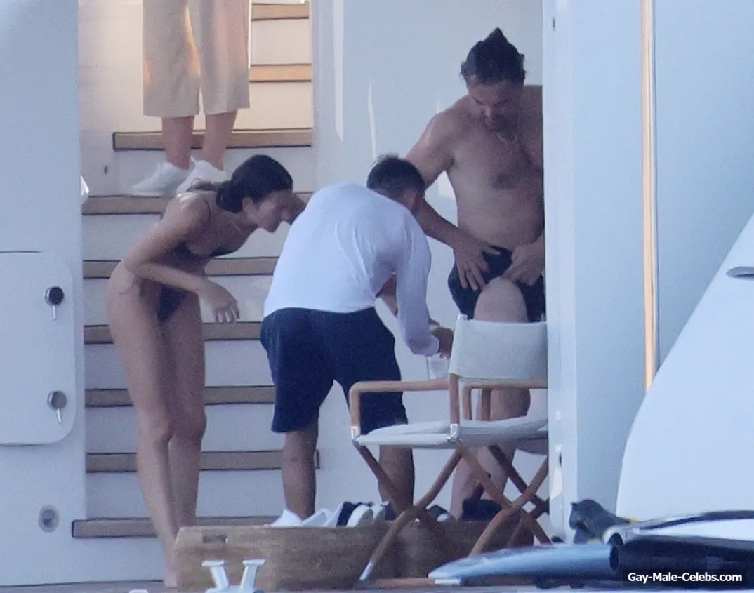 Leonardo DiCaprio Nude Torso On A Yacht