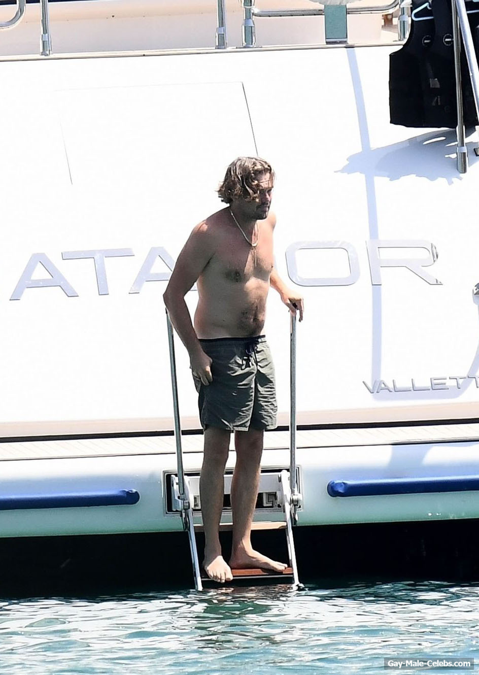 Leonardo DiCaprio Nude Torso On A Yacht