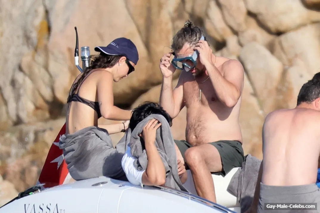 Leonardo DiCaprio Nude Torso On A Yacht