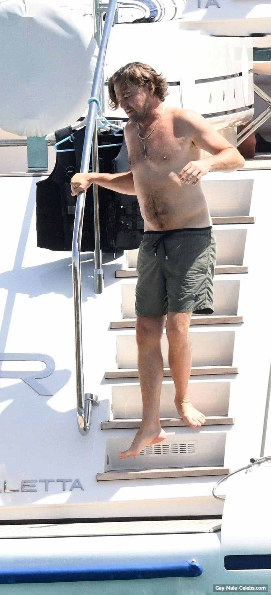 Leonardo DiCaprio Nude Torso On A Yacht