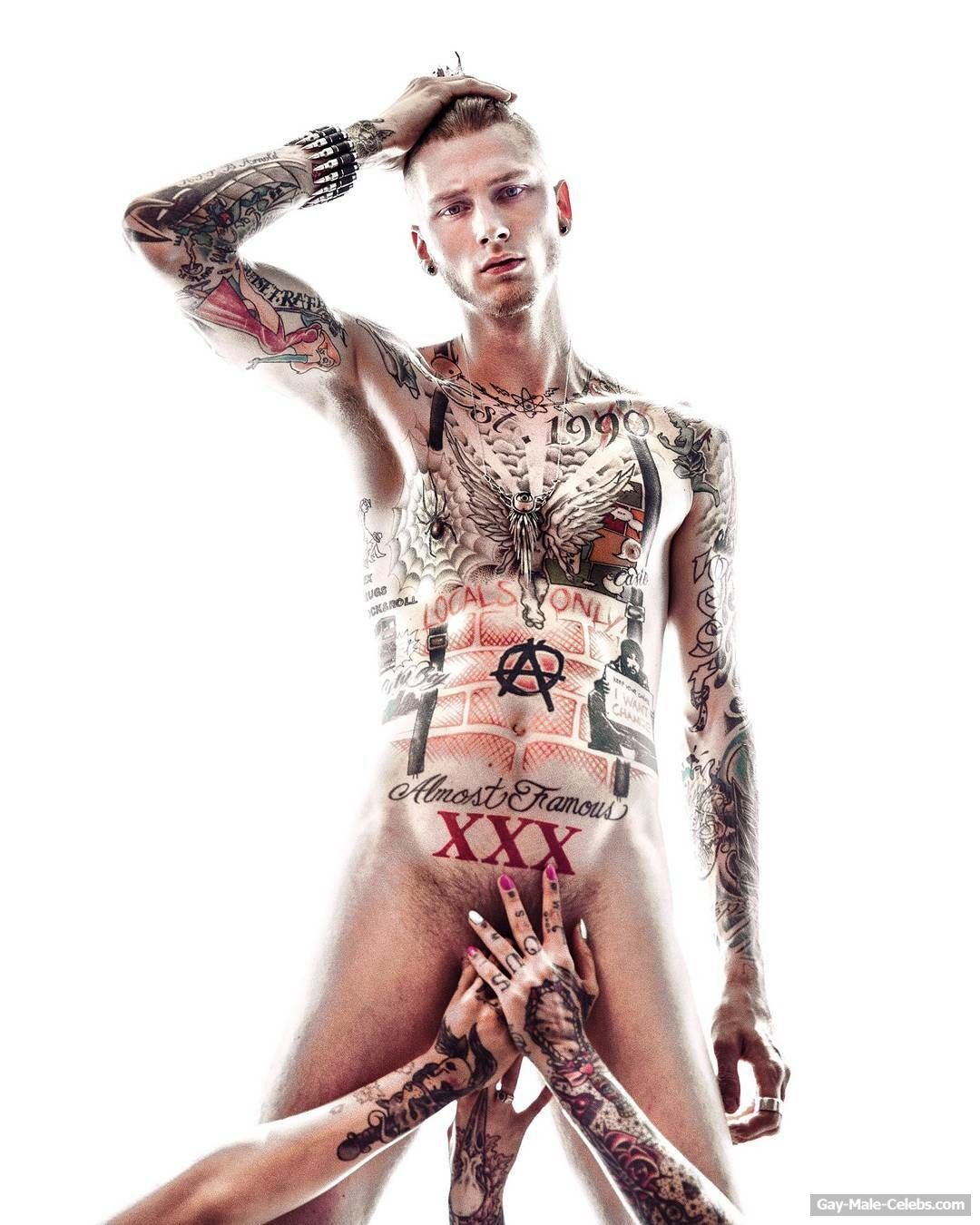 Machine Gun Kelly Flashing His Cock During Pee