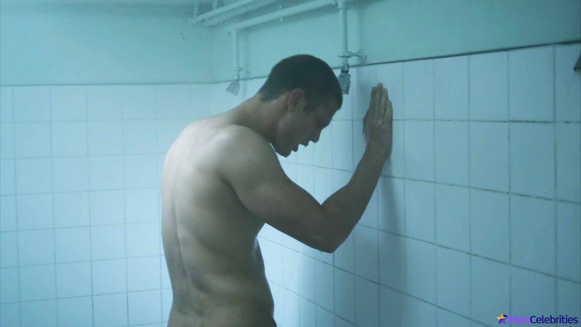 Tom Hopper nude shower