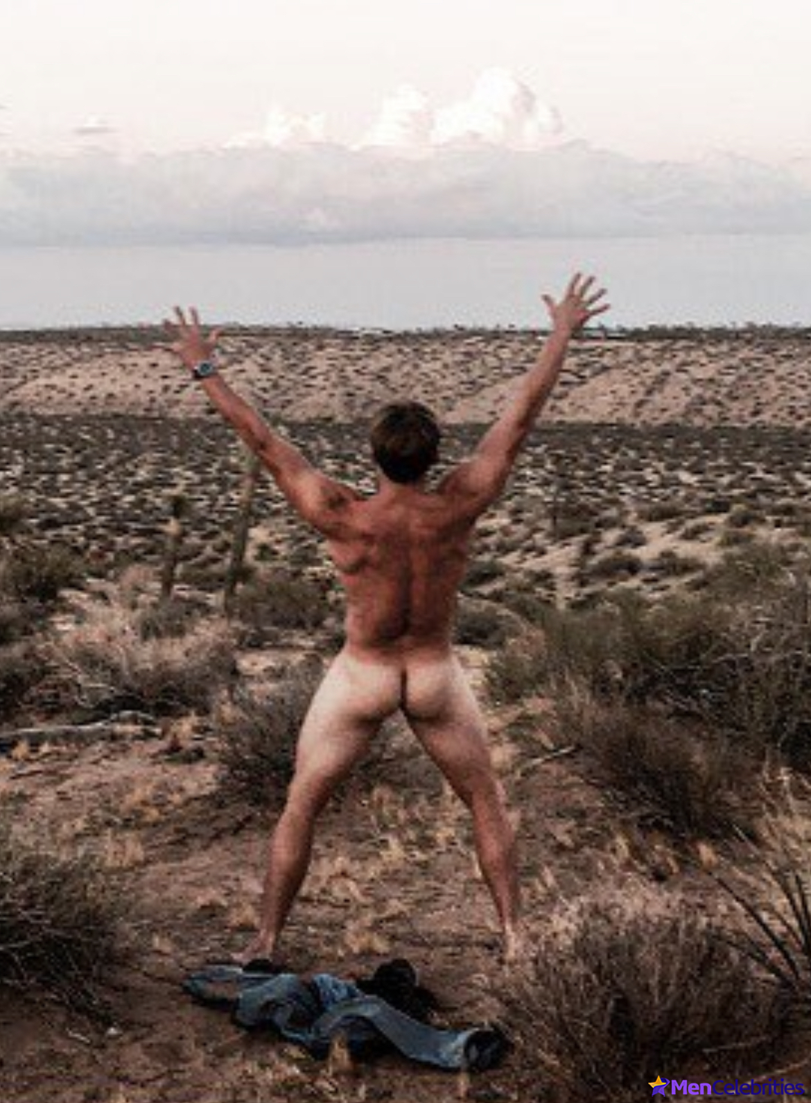 Billy Magnussen Nude Penis &amp; Underwear Bulge Collection