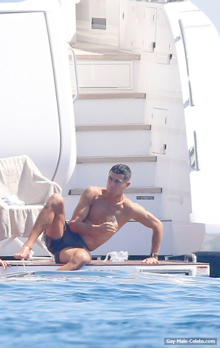 Cristiano Ronaldo bulge