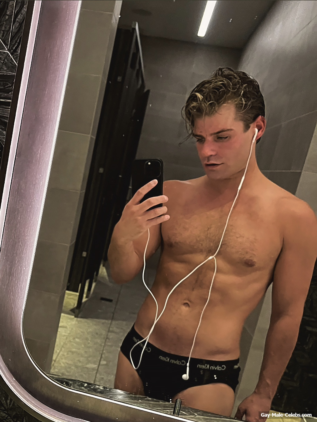 Garrett Clayton Big Cock Bulge & Underwear Photos