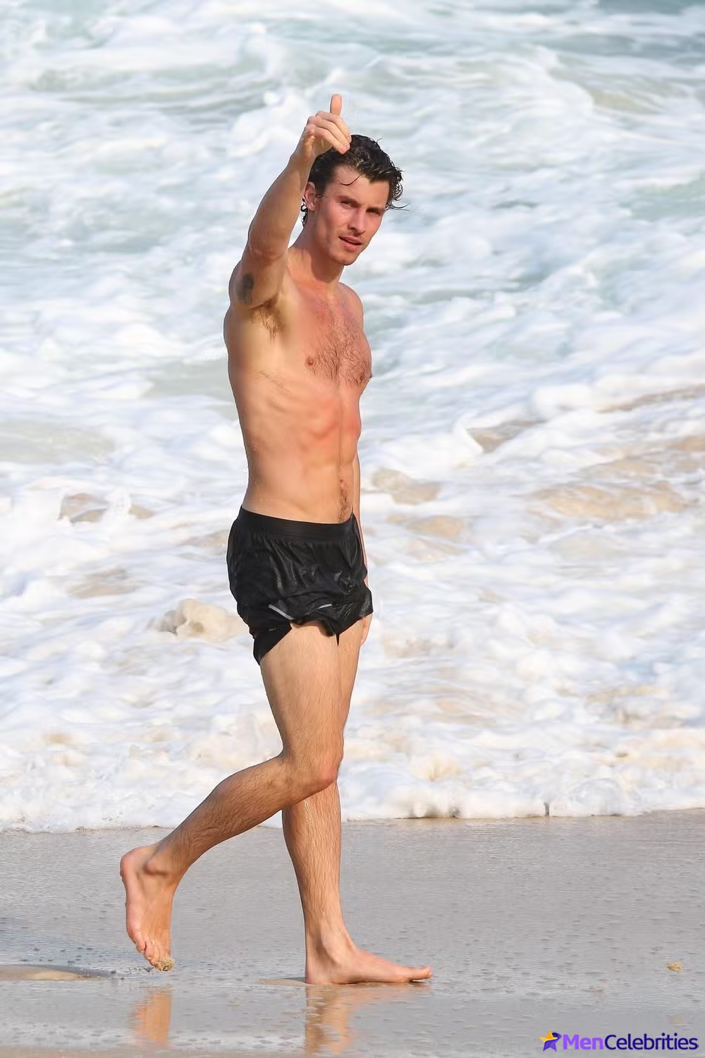 Shawn Mendes Relaxing Shirtless &amp; Bulge Dick in Rio