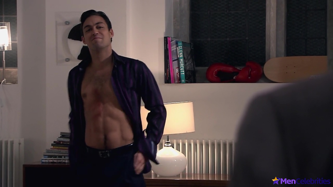 Alex Hassell abs