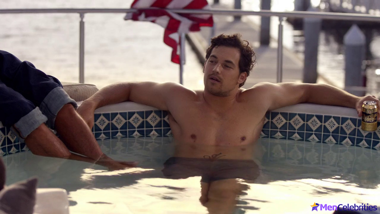 Giacomo Gianniotti naked