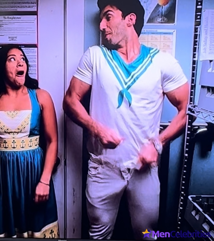 Justin Baldoni cock bulge