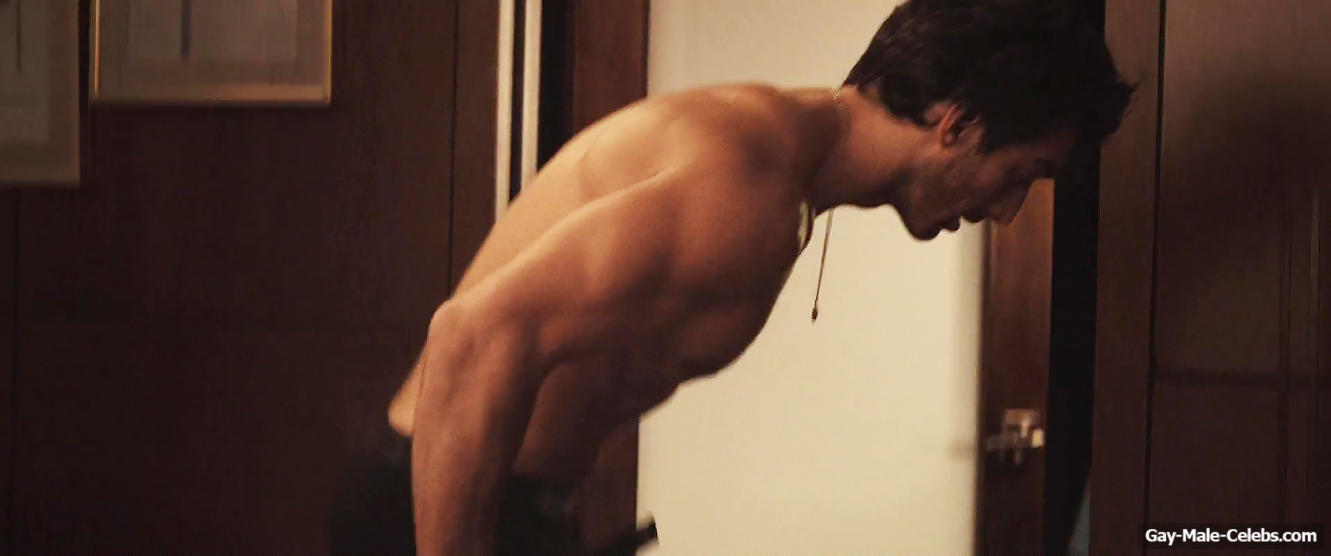 Justin Baldoni Nude Torso & Underwear Scenes in It Ends with Us