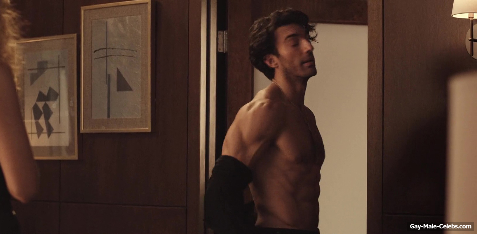 Justin Baldoni Nude Torso &amp; Underwear Scenes in It Ends with Us