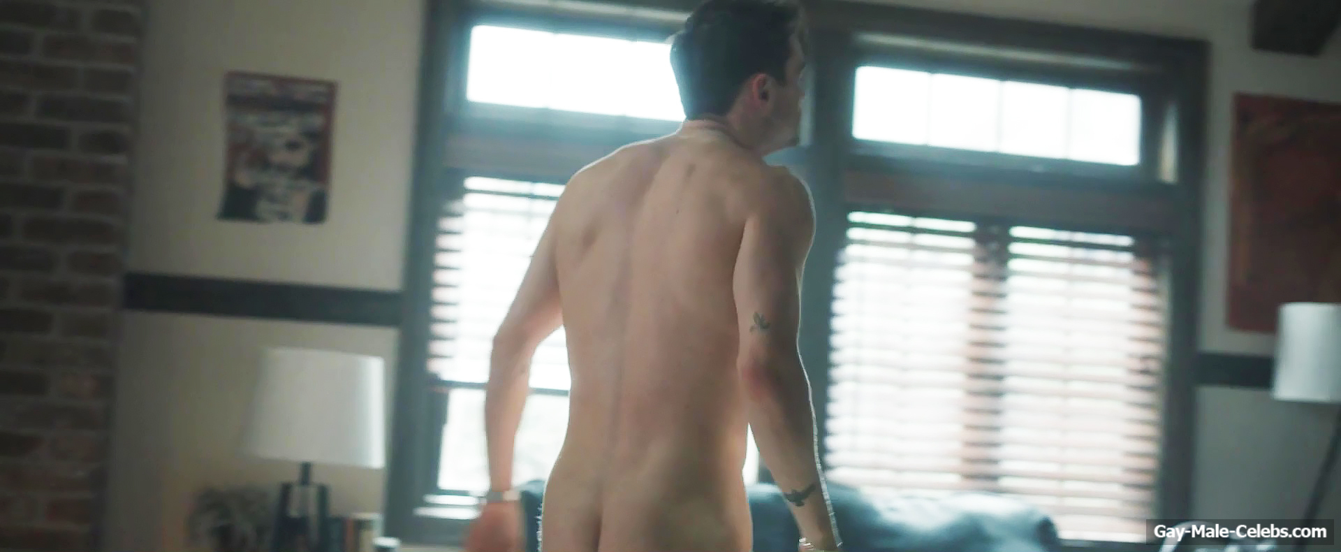 Thomas Doherty Nude And Sexy in Tell Me Lies