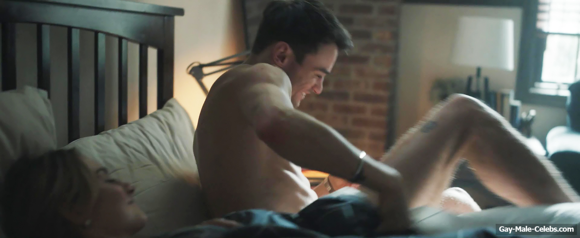 Thomas Doherty Nude And Sexy in Tell Me Lies